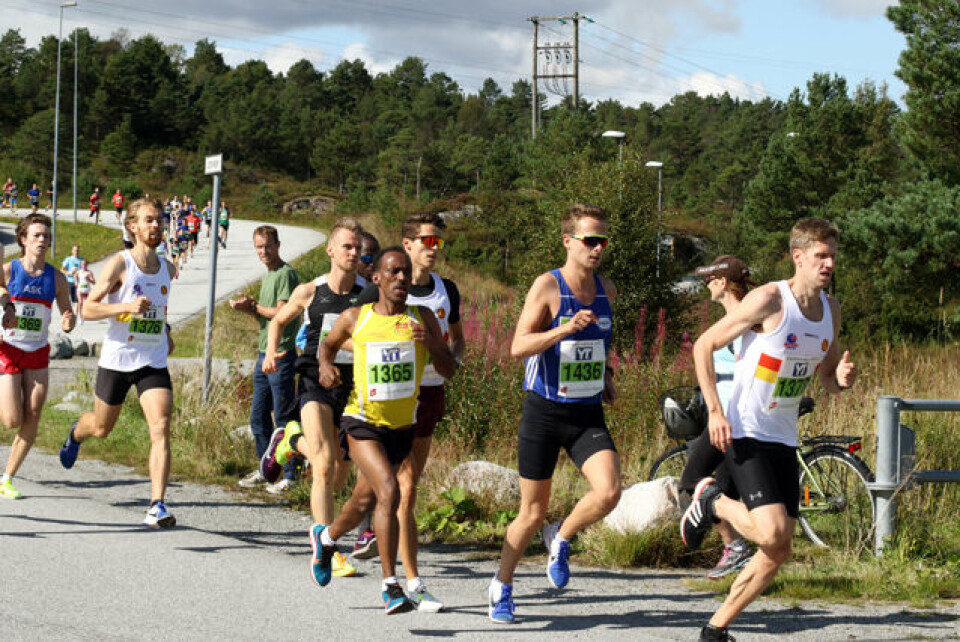 Svein Roar Kvamme og Eli Anne Dvergsdal vant 5 km i Knarvik 1P1A3113.jpg