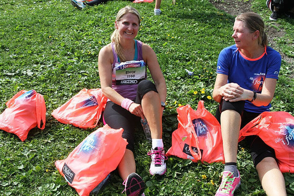 1380 kvinner koste seg med sol og goodie-bag i iformløpet Eivor_med_Goodiebagsene_IMG_4908.jpg