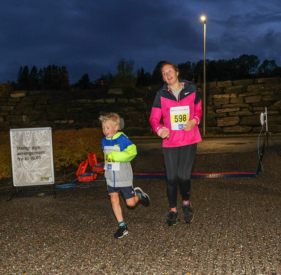 Større oppslutning i Åsane Løpskarusell i høstmørket 1U9A9940.jpg