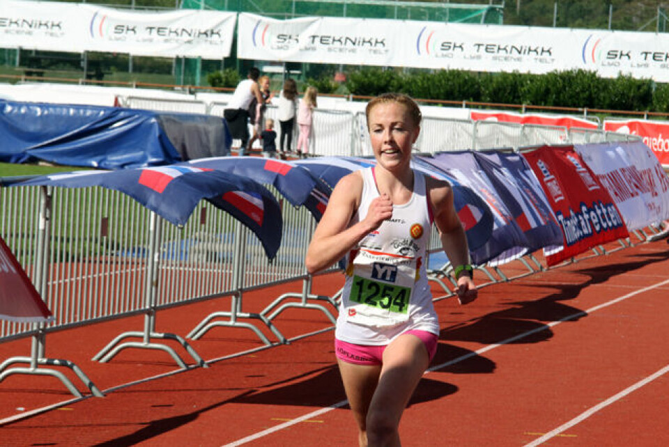 Svein Roar Kvamme og Eli Anne Dvergsdal vant 5 km i Knarvik 1P1A3255.jpg