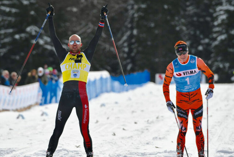 Tord Asle Gjerdalen slår Petter Eliassen på målstreken. Foto: Arrangøren Tord Asle Gjerdalen slår Petter Eliassen på målstreken. Foto: Arrangøren