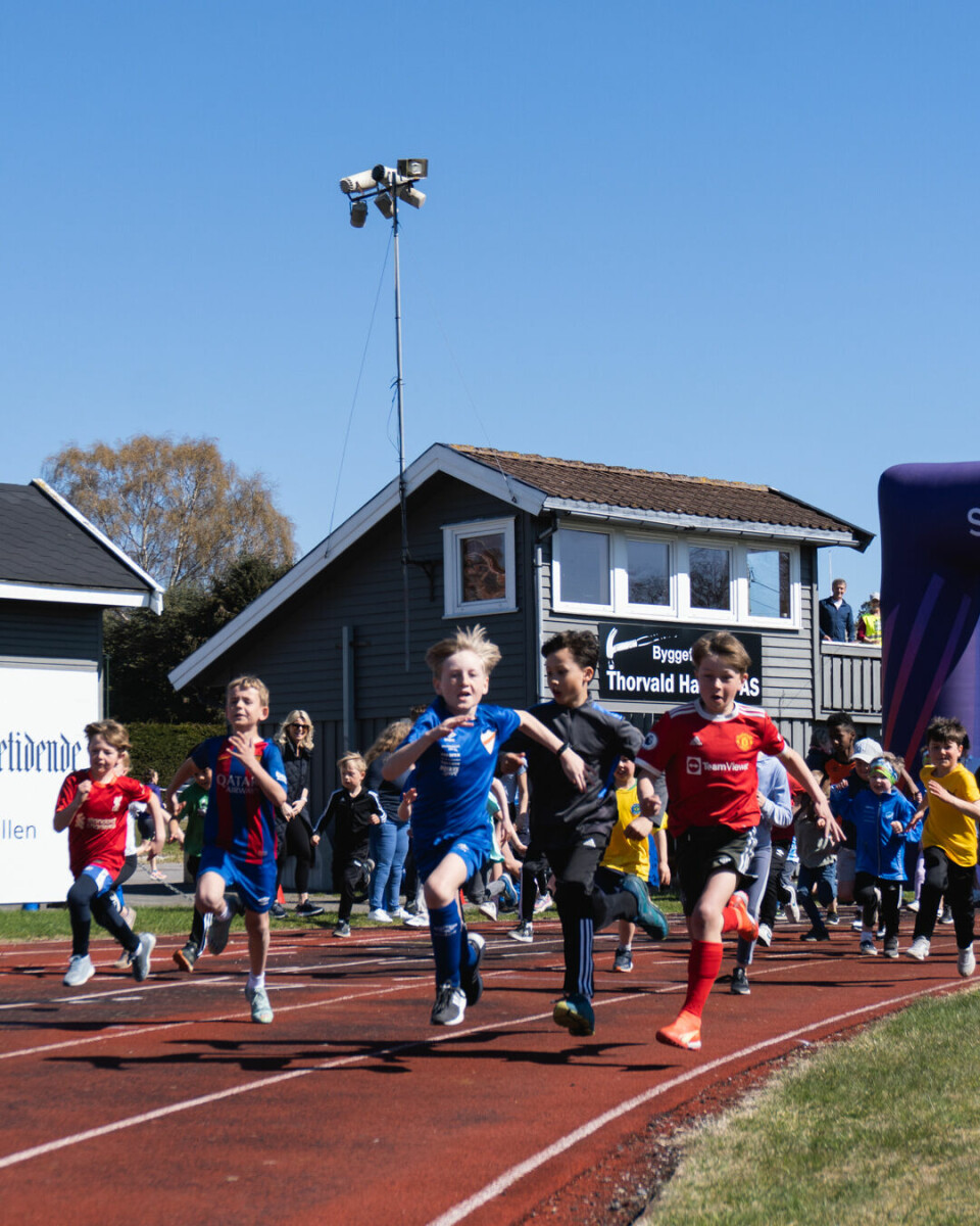 Barna ga deltakerrekord i Fevik halvmaraton IDIDID-03691.jpg