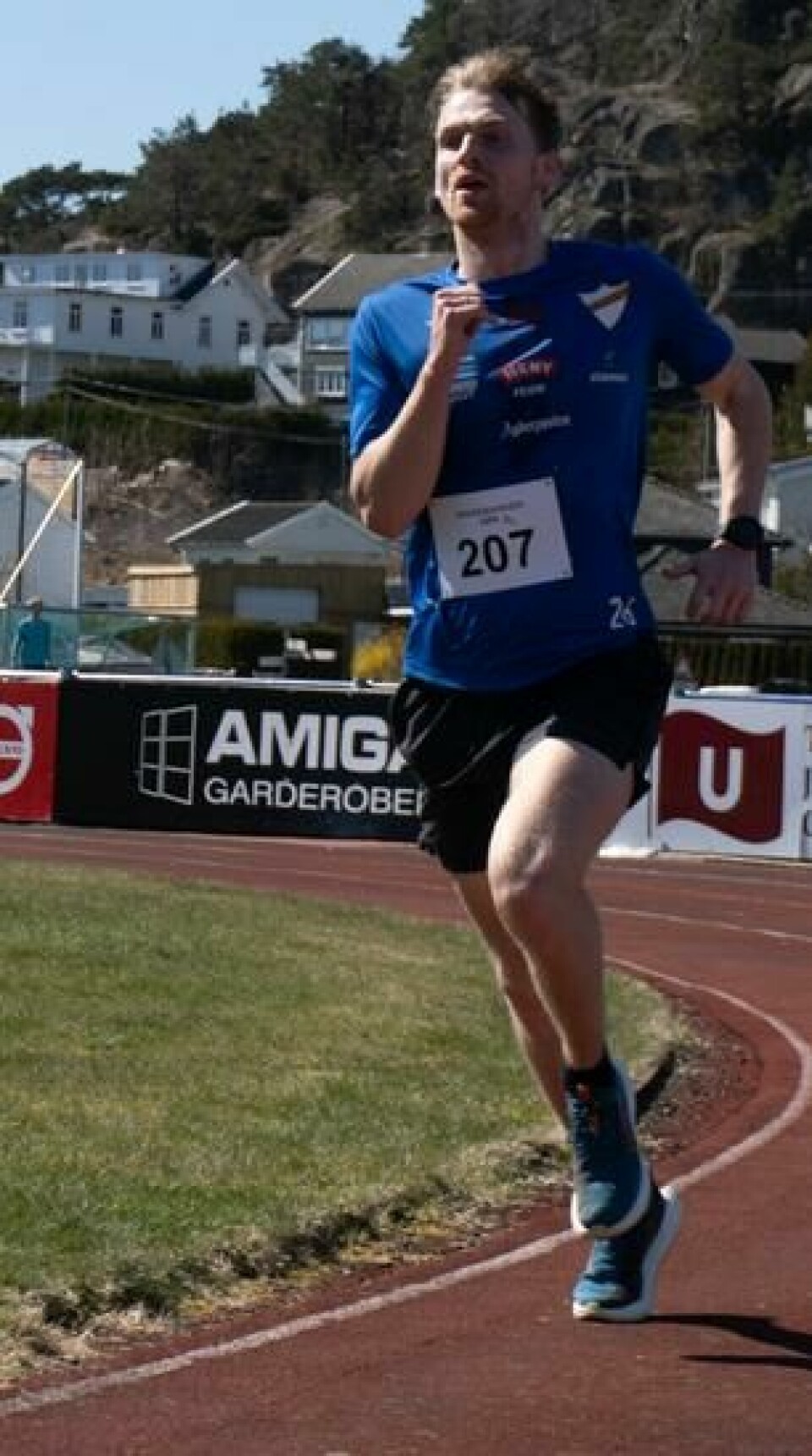 Barna ga deltakerrekord i Fevik halvmaraton IDIDID-04002_cropped_307x550.jpg