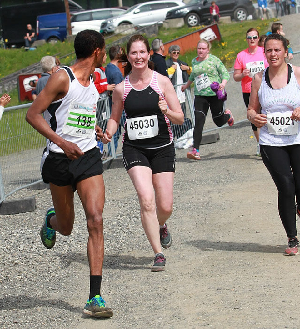 Fjerde strake seieren for Gebretsadik i Birkebeinerløpet Tesfayohannes_Fisehatsion_snur_seg_mot_maal_A20G3627.jpg