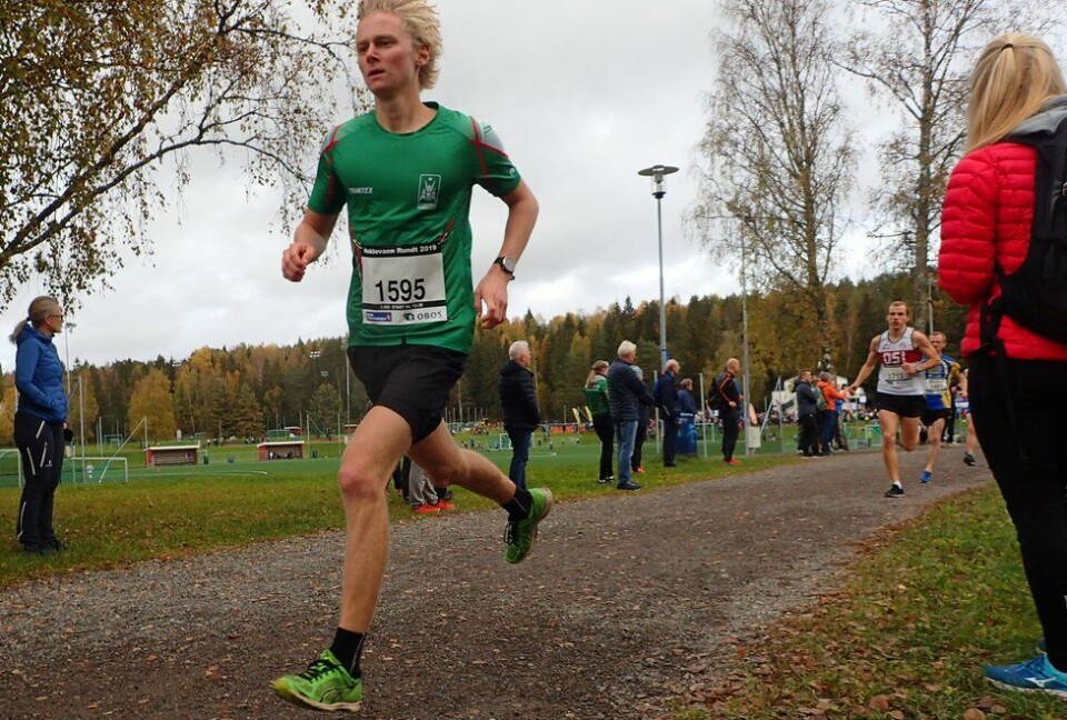 Jessica Gunnarsson og Mathias Moen vant 5-kilometeren under Nøklevann Rundt Nøklevann Rundt 2019