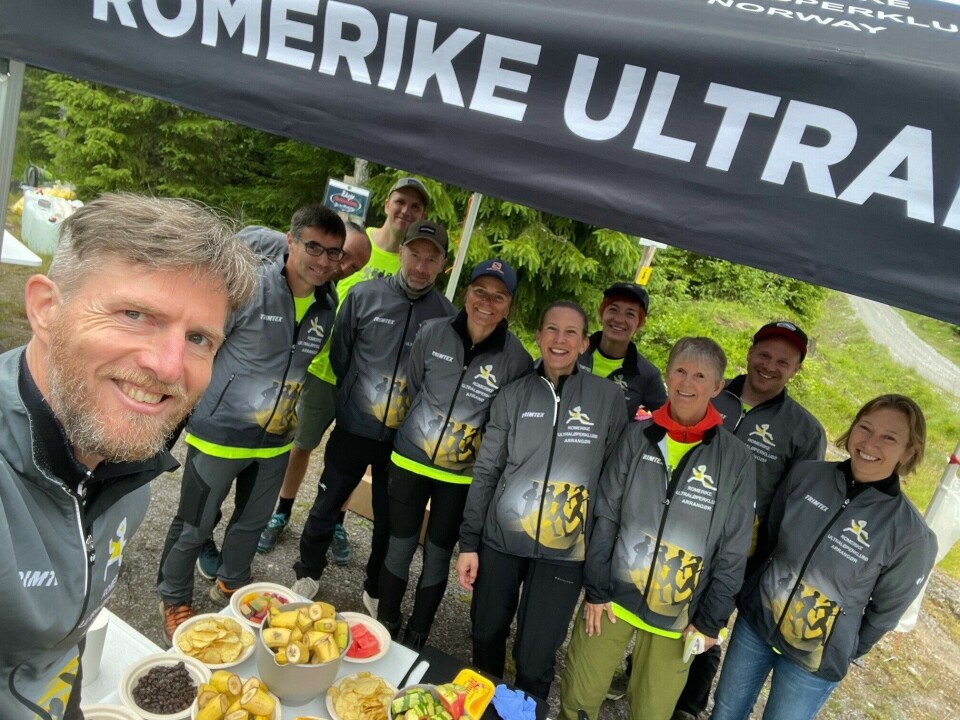 Løyperekorder av Stine Holager og Didrik Hermansen i Romeriksåsen på langs Arrangører på CP1.jpg