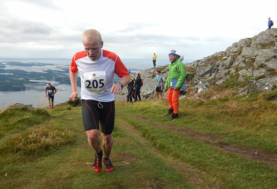 Dramatisk innspurt i motbakkeløpet Freikollen Opp FreikollenOpp-LarsAndreRÅket.jpg