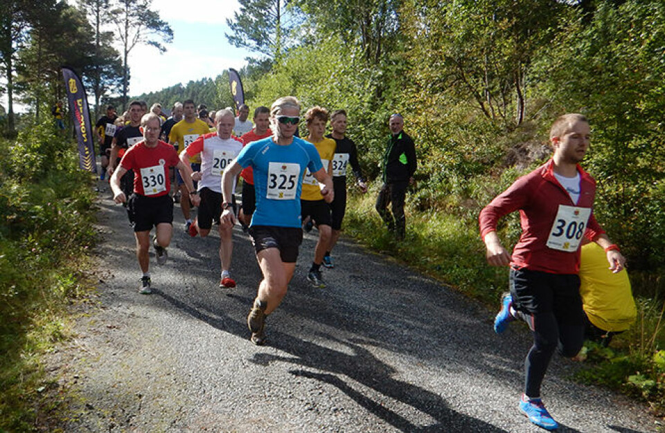 Dramatisk innspurt i motbakkeløpet Freikollen Opp FreikollenOpp-Start.jpg