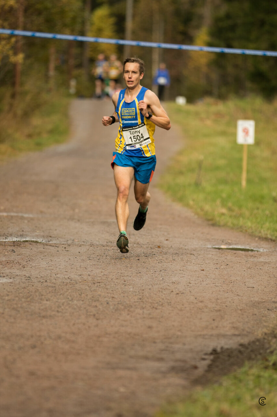 Jessica Gunnarsson og Mathias Moen vant 5-kilometeren under Nøklevann Rundt 2019-10-12_1341_9662-Kondis-tony-gjerde-foto-sylvain-cavatz.jpg