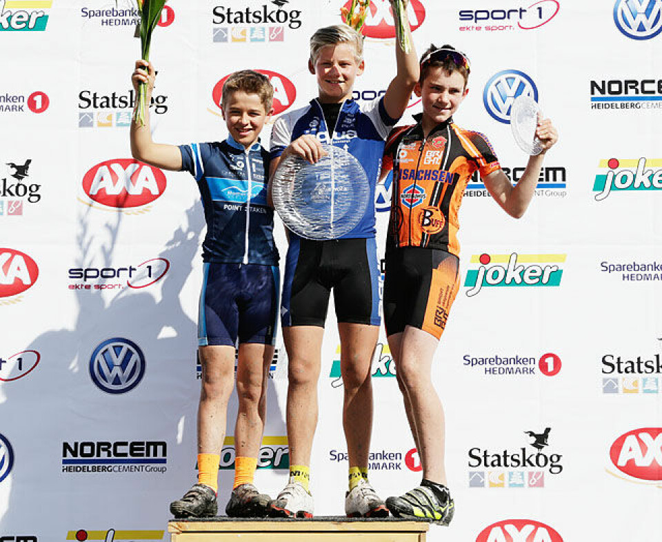 213 jenter og 488 gutter syklet UngdomsBirken premiepall_25P0756.jpg