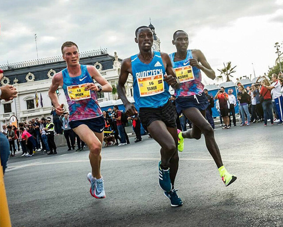 Sondre Nordstad Moen løp seg for alvor inn i rekordbøkene en høstdag i Valencia. (Foto: Valencia Halvmaraton) Sondre Nordstad Moen løp seg for alvor inn i rekordbøkene en høstdag i Valencia. (Foto: Valencia Halvmaraton)