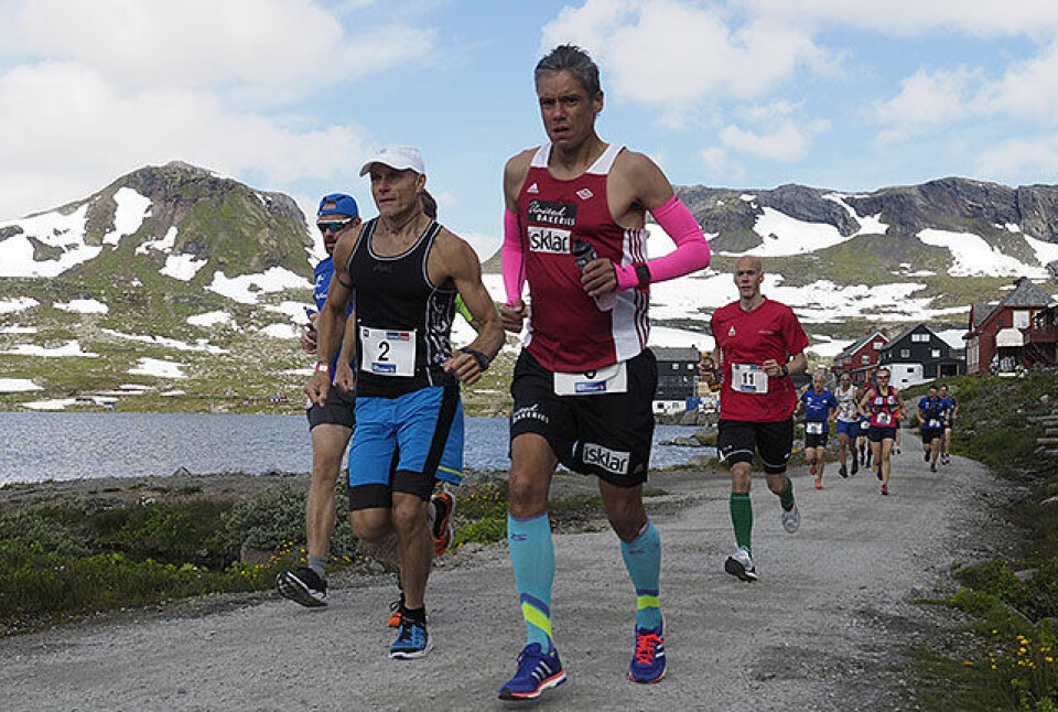 Nicoline Baartvedt og Håkon Urdal vant Rallarvegsløpet 7231790-start.jpg