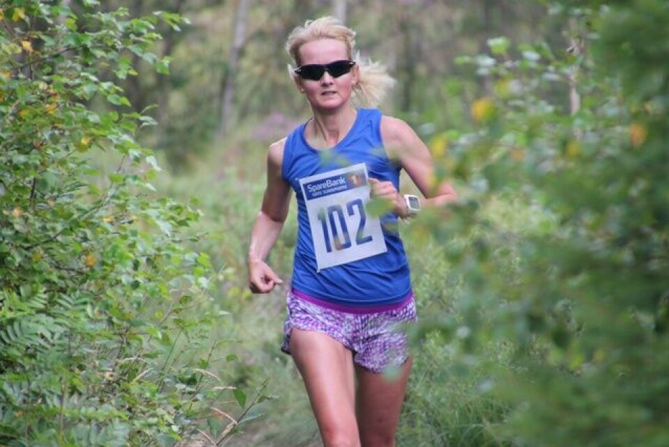 Helge Hafsås og Louise Skak vant i varm Nordvest maraton 03_Louise_Skak.jpg
