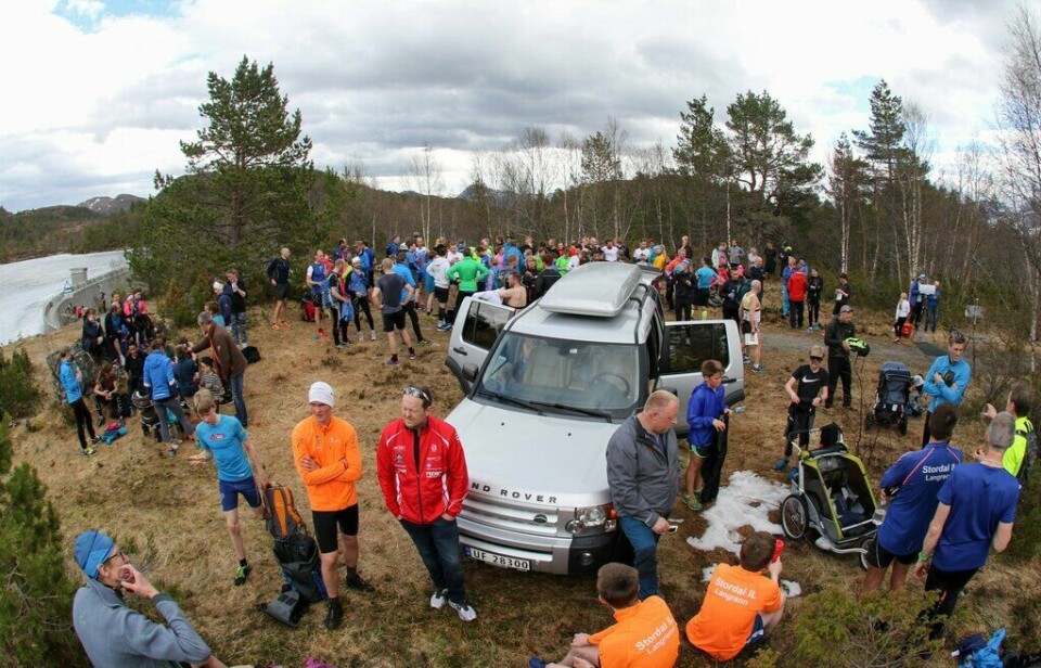 Fra målområdet ved Røssevollvatnet, oppe på Emblemsfjellet Fra målområdet ved Røssevollvatnet, oppe på Emblemsfjellet