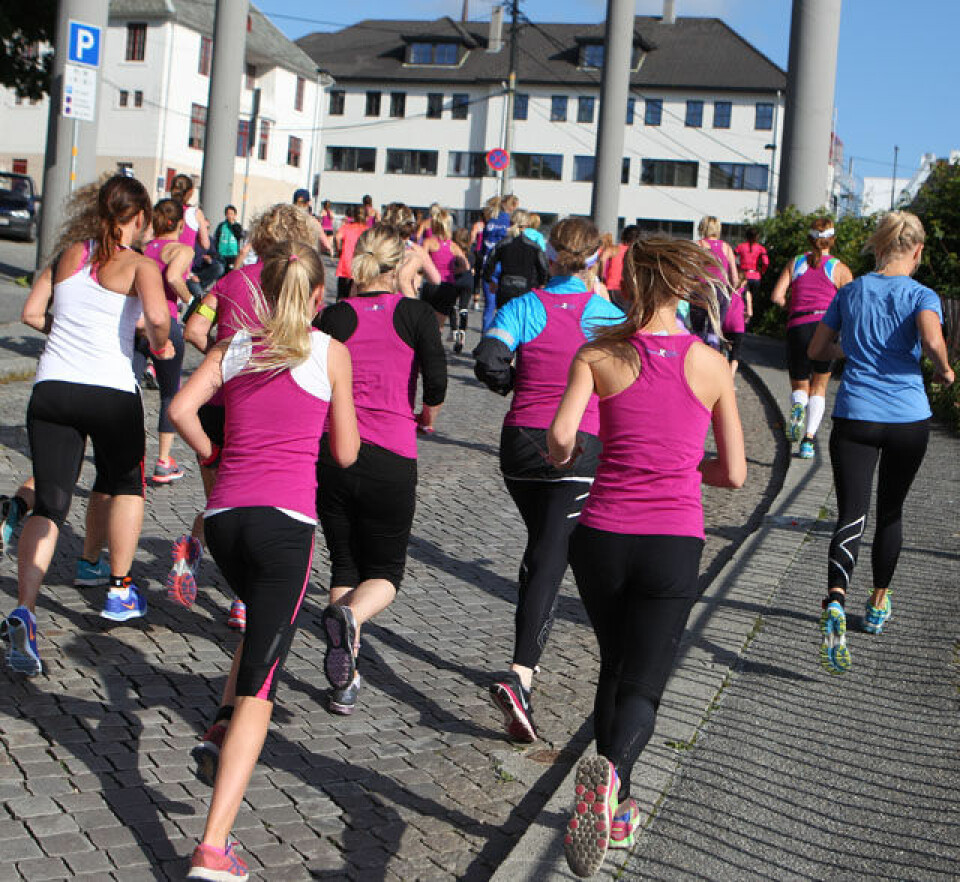 92 Irongirls løp 5 km på Indre havn Startfelt_bakfra_etter_4oom.jpg