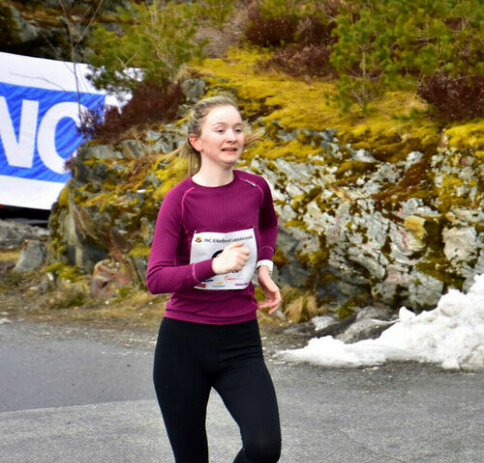 Deltakerrekord og to løyperekorder i Eikefjord Halvmaraton EH_5 km_Henriette Skaflestad Hegrenes.jpg