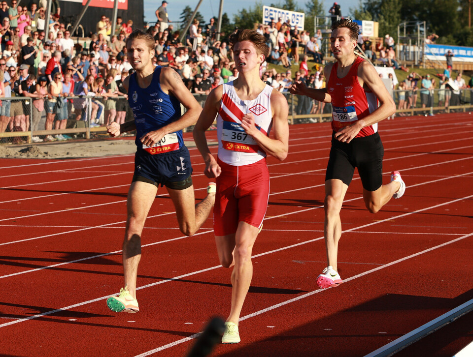 Narve Gilje Nordås imponerte med NM-gull og 3.36 i sololøp på Jessheim 1500m_menn_finale_kamp_om_plassene_bak_AZ3T2554.jpg