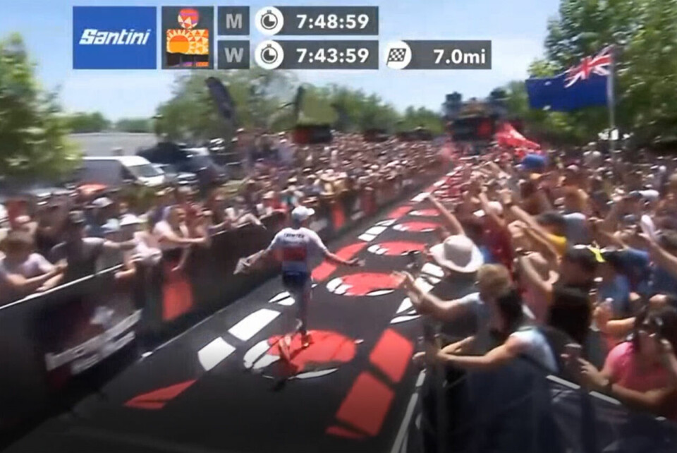 Kristian Blummenfelt løper i mål som verdensmester i Ironman. Konkurransen foregikk i St. George i Utah, USA. (Foto: skjermprint streaming) Kristian Blummenfelt løper i mål som verdensmester i Ironman. Konkurransen foregikk i St. George i Utah, USA. (Foto: skjermprint streaming)