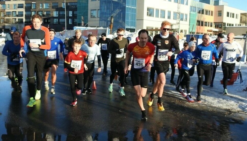 Fellesstart for begge distanser med 29 løpere i feltet. (Foto: Ivar Gogstad) Fellesstart for begge distanser med 29 løpere i feltet. (Foto: Ivar Gogstad)