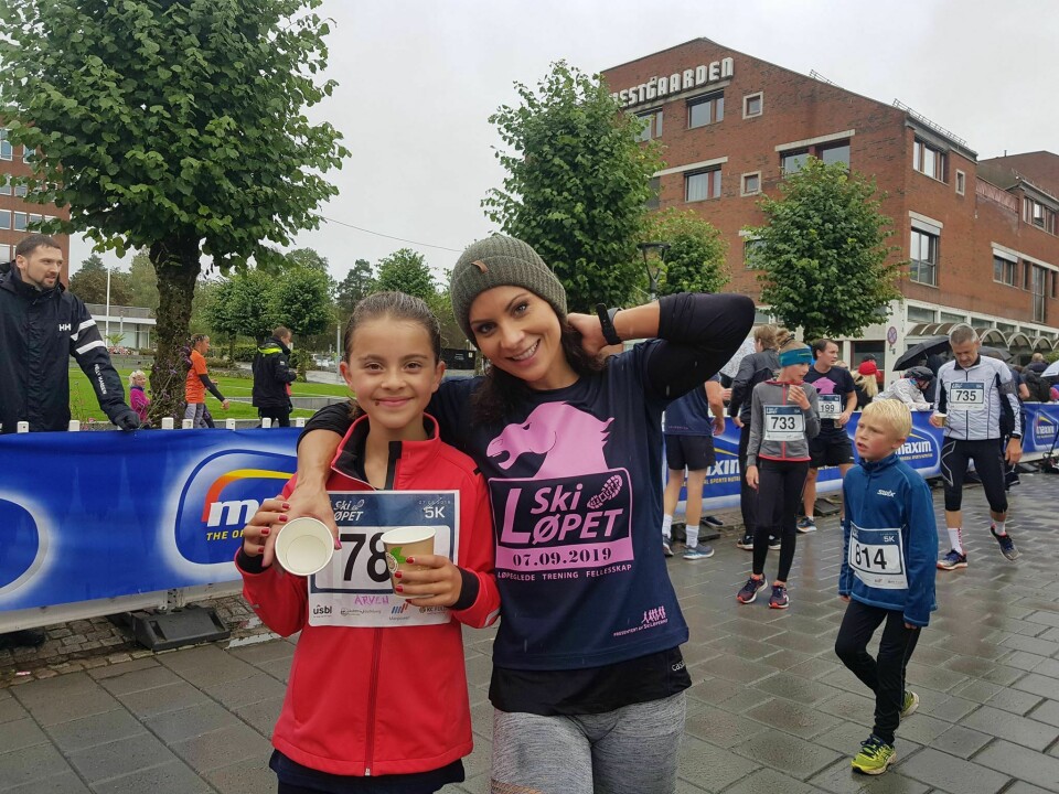 Over 1000 deltagere i SkiLøpet Fornøyde_mor-datter.jpg