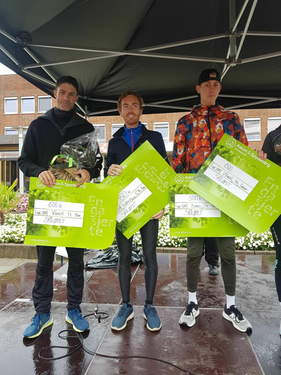 Over 1000 deltagere i SkiLøpet Pall_herrer_5 km.jpg