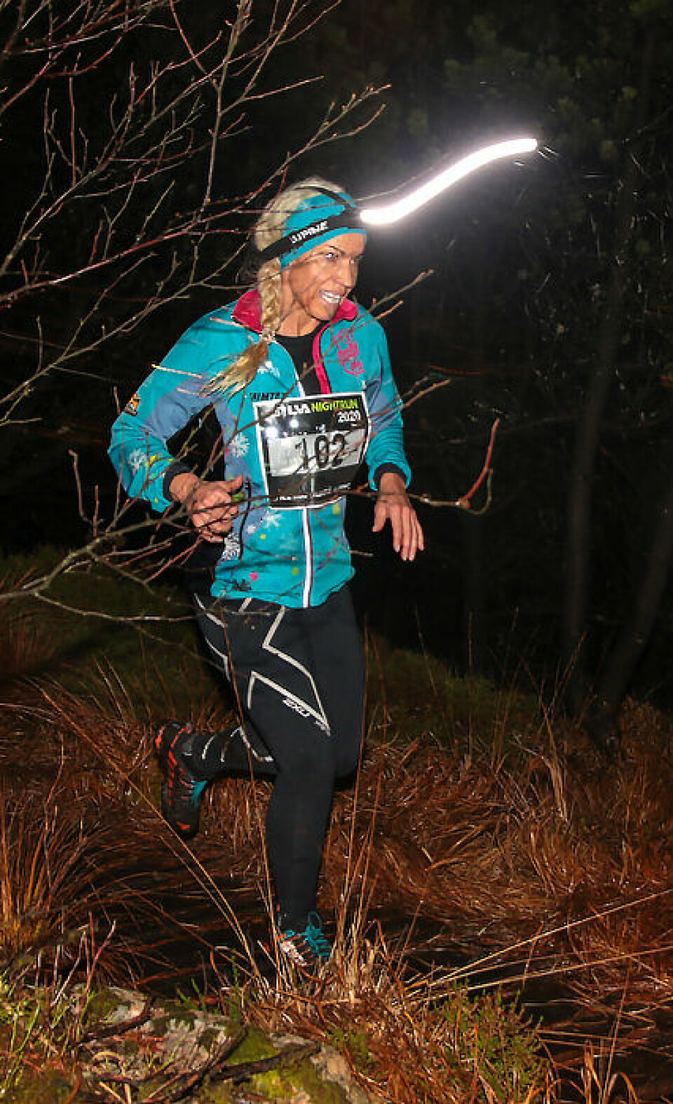 Silva Nightrun med stemningsfullt mørkeløp på Fløyen 3J6A6304_stående.jpg