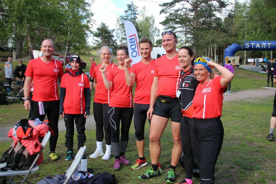 Deltagere med nye røde BDO-trøyer etter det 6. løpet i Terrengkarusellen. (Foto: Guri Sæterlid) Deltagere med nye røde BDO-trøyer etter det 6. løpet i Terrengkarusellen. (Foto: Guri Sæterlid)