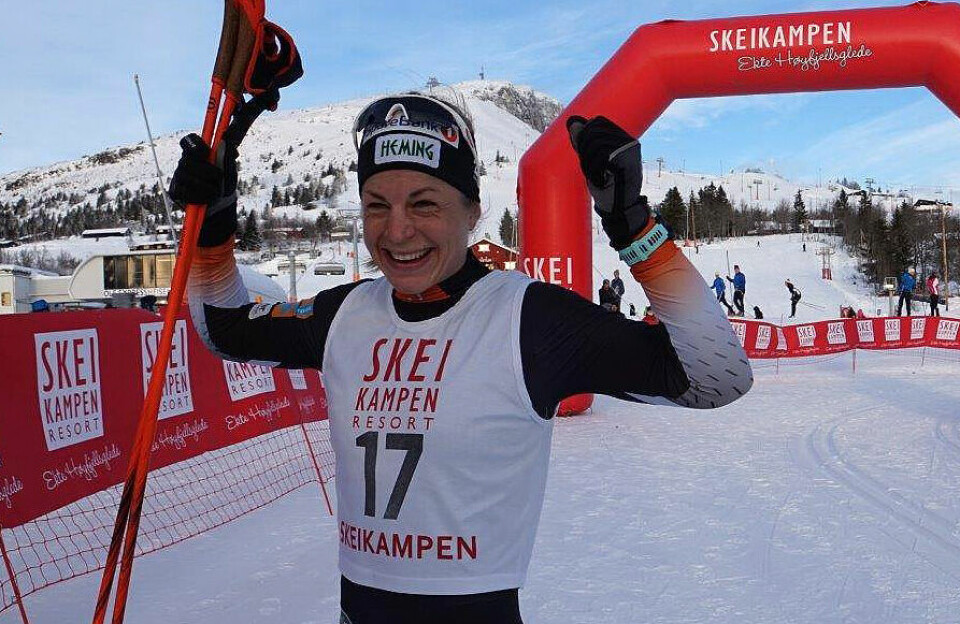 Astrid Uhrenholdt Jacobsen, IL Heming fornøyd etter å ha gjennomført Skeikampenrennet nesten ti minutter raskere enn i fjor og satt ny løyperekord med nesten sju minutter. (Foto: Skeikampen Resort) Astrid Uhrenholdt Jacobsen, IL Heming fornøyd etter å ha gjennomført Skeikampenrennet nesten ti minutter raskere enn i fjor og satt ny løyperekord med nesten sju minutter. (Foto: Skeikampen Resort)