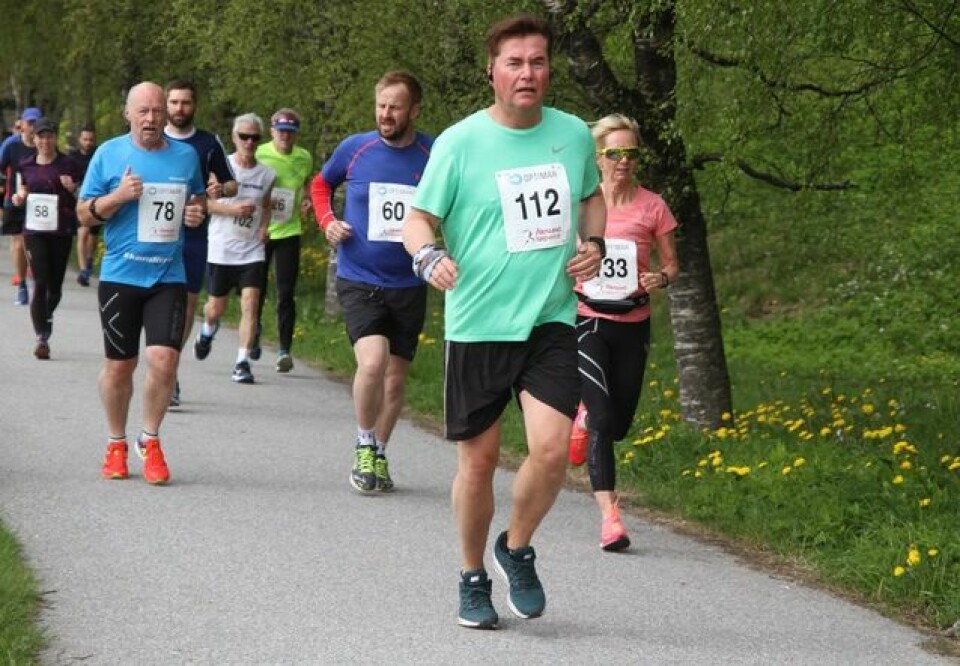 19-åringen Jonas Hesthaug vant maraton i Ålesund Halv_Erik_Maroe