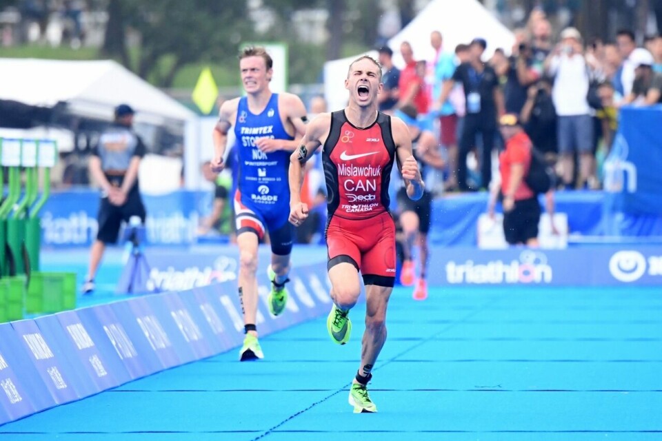 Tyler Mislawchuck hadde en rask spurt og avgjorde mot Casper Stornes på oppløpet. (Foto: Delly Carr/ITU) Tyler Mislawchuck hadde en rask spurt og avgjorde mot Casper Stornes på oppløpet. (Foto: Delly Carr/ITU)
