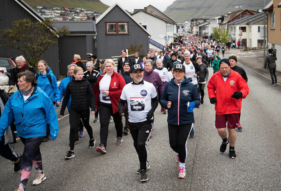 72221 løp Royal Run i Danmark - 14-åring løp 10 km på 30.23 Klaksvik_1280.jpg