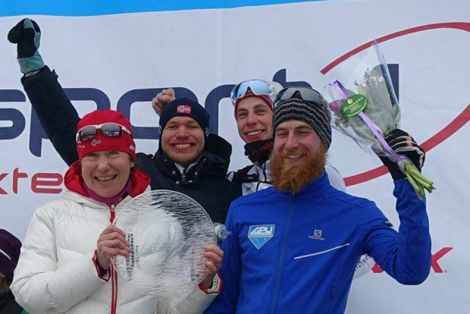 Stor entusiasme blant utøvere og lag i StafettBirken DSC09503-House-og-Skiers.jpg