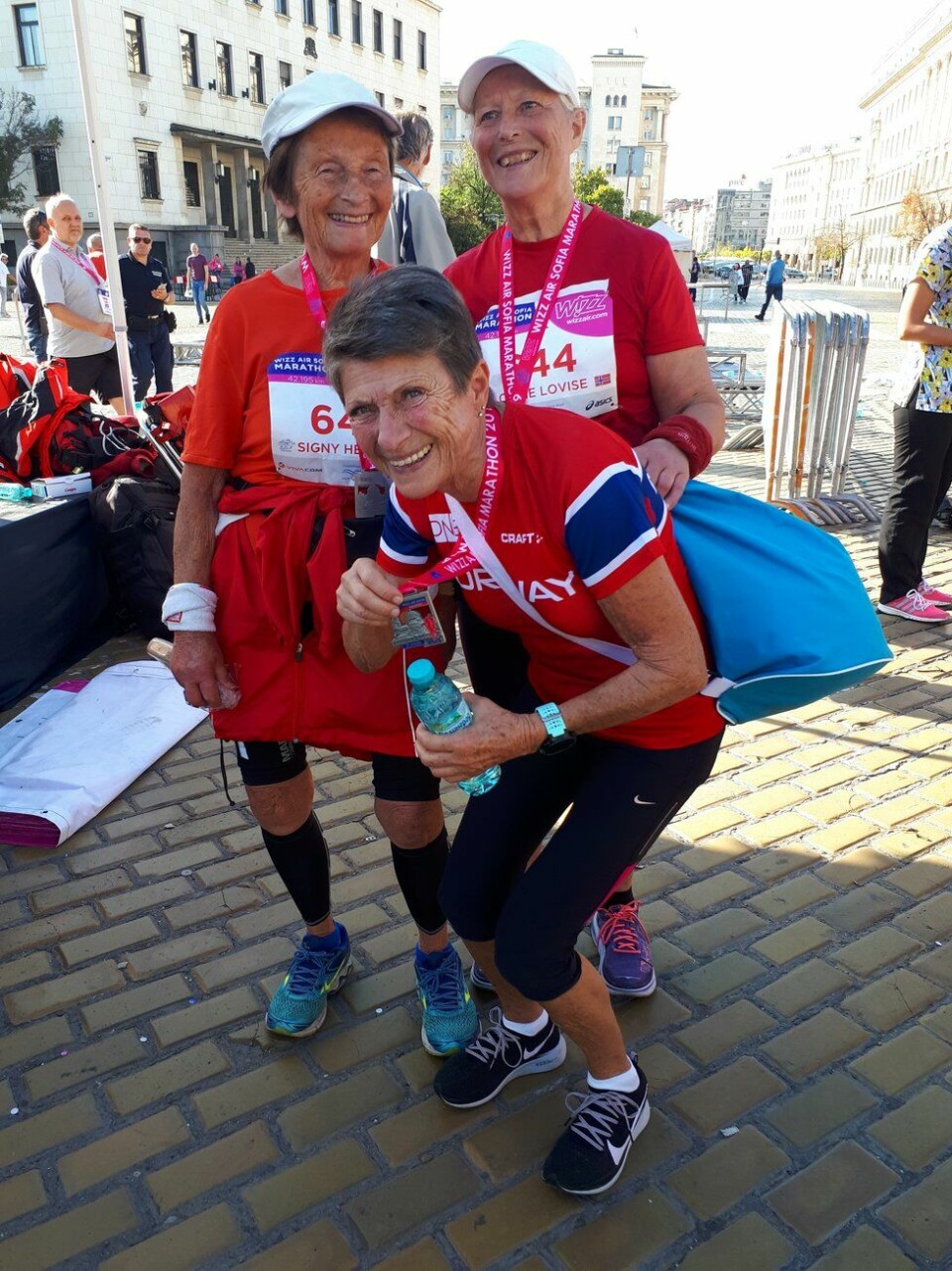 Vera Nystad endelig hjemme etter portforbud på Gran Canaria Sofia maraton, 2019 - Signy Henden Rustlie - Vera Nystad - Oline Yksnøy
