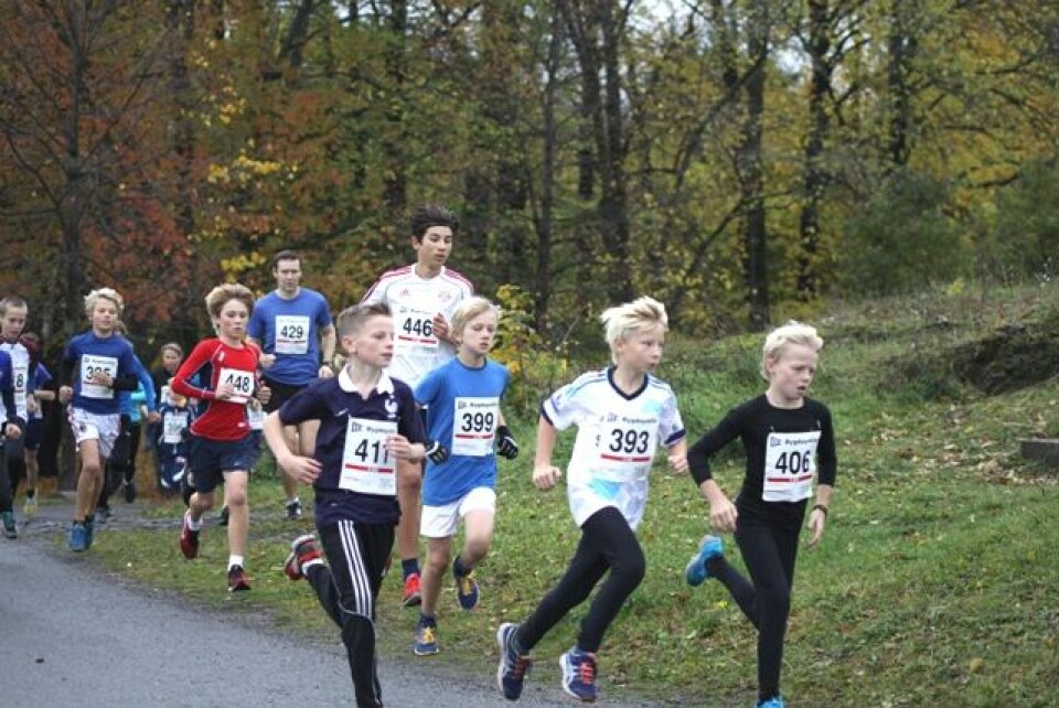 Bygdøymila det neste løpet i Oslo med 1000 deltakere. Nå med 31 bilder! B_teten5km.JPG