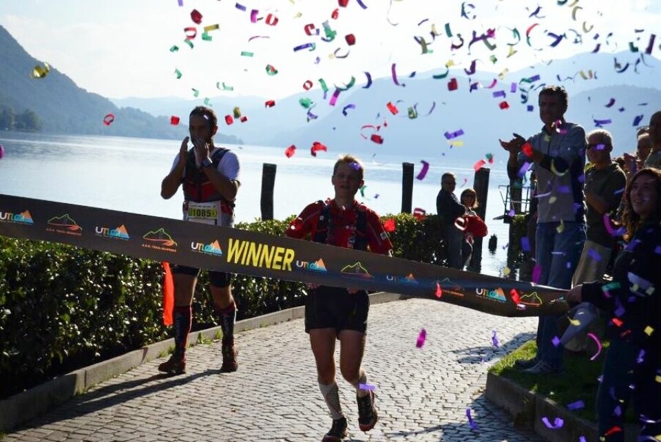 Bilde fra målgangen i Ultra Trail Lago d'Orta 2014 (arrangørfoto). Bilde fra målgangen i Ultra Trail Lago d'Orta 2014 (arrangørfoto).