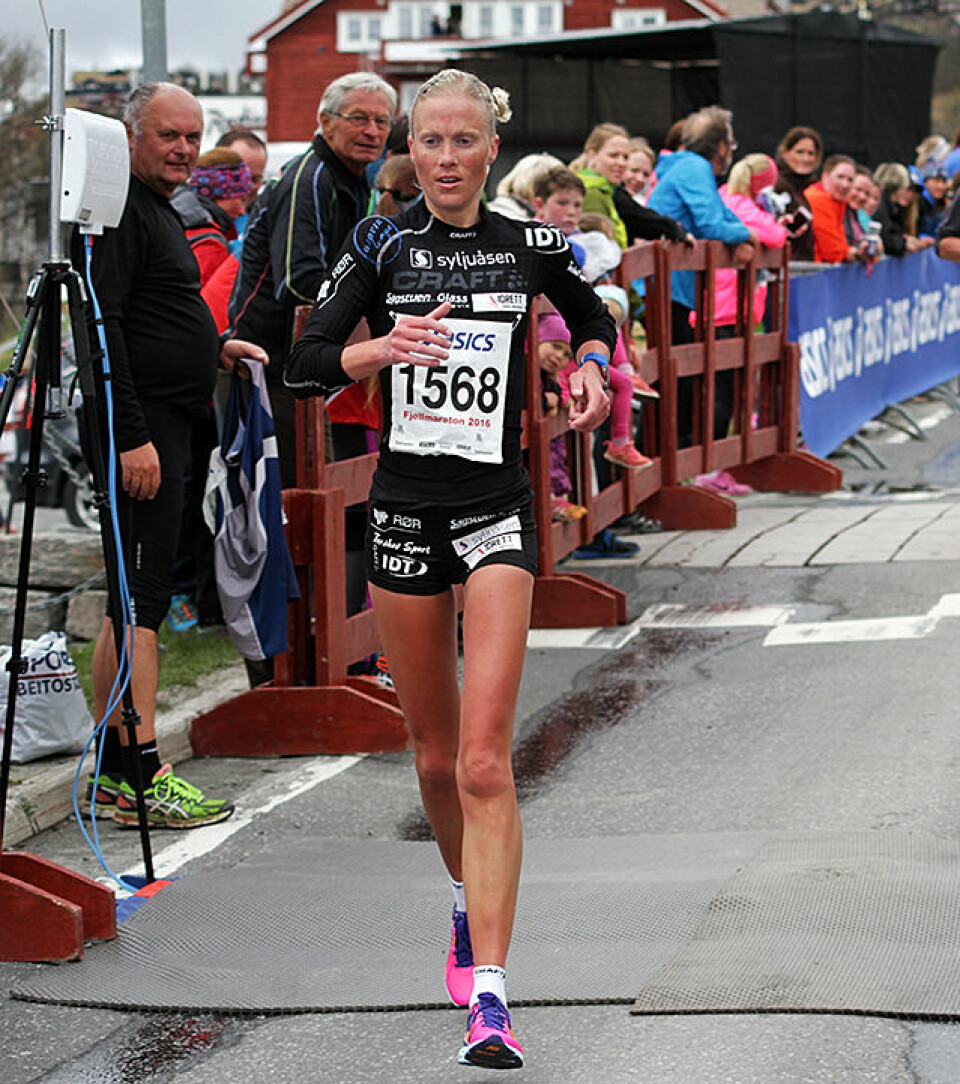 Gode vinnertider, men ingen rekord på halv i Fjellmaraton Marthe_Katrine_Myhre_IMG_0690.jpg