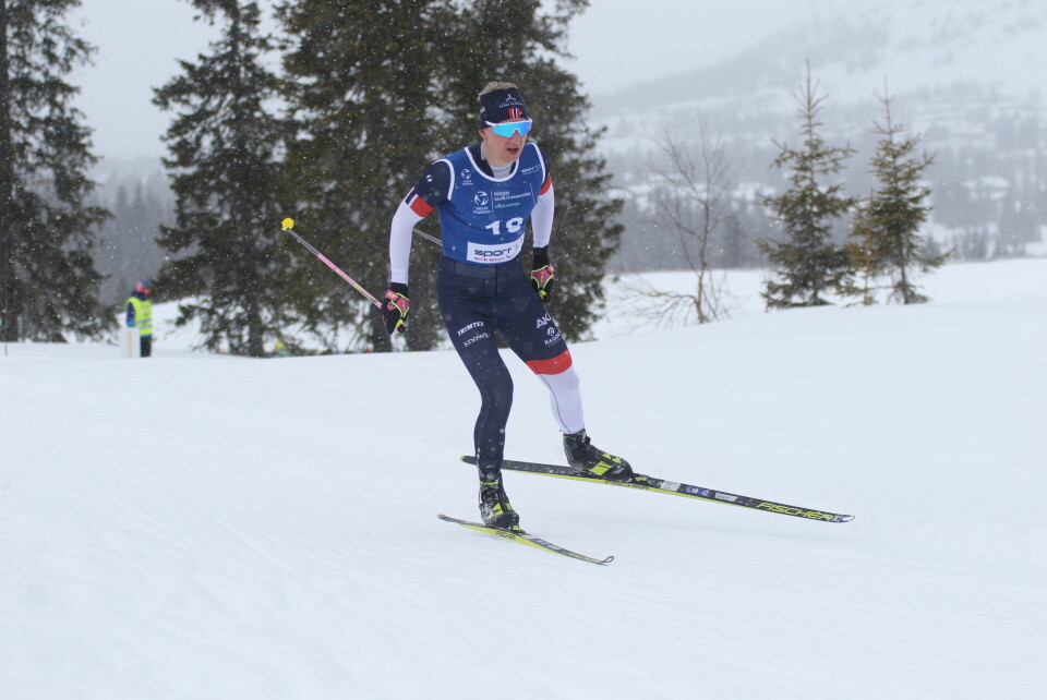 Hans Christian Tungesvik i teten ut på den siste av fire runder på ski. (Foto: Rolf Bakken) Hans Christian Tungesvik i teten ut på den siste av fire runder på ski. (Foto: Rolf Bakken)
