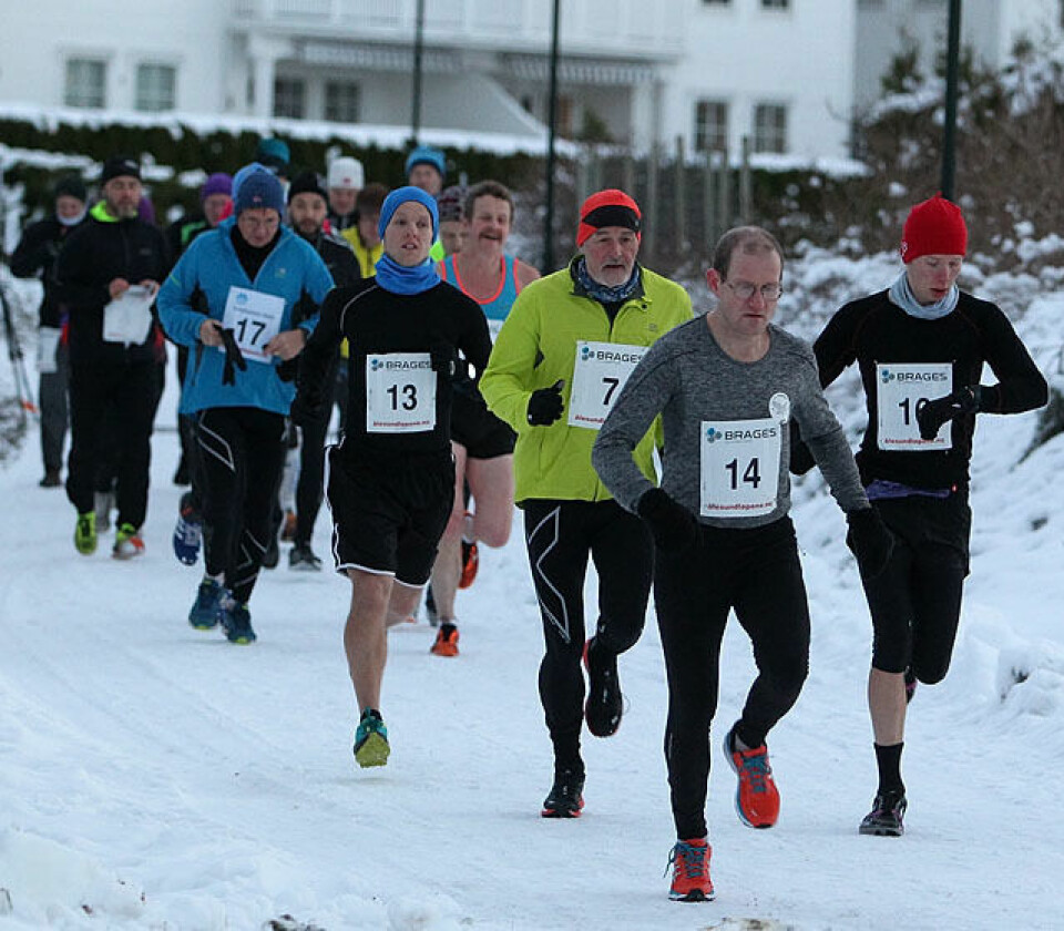 Olger Pedersen med bestetid på halvmaraton i Ålesund Start_maraton_kl_10-00_A20G8812.jpg