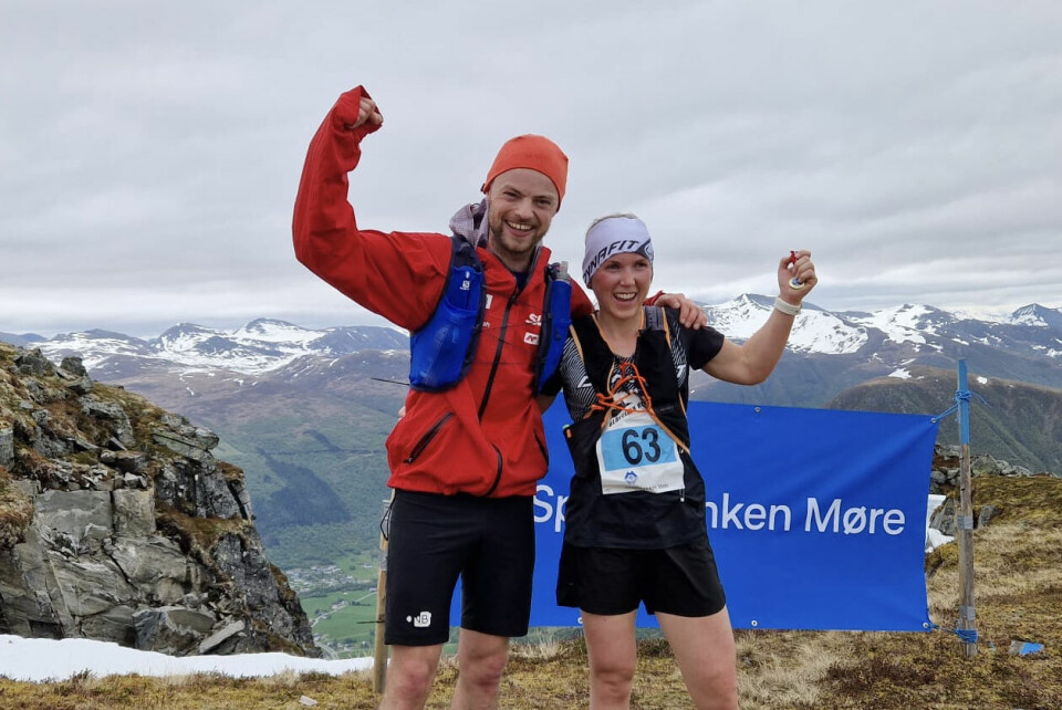 Øystein Ulekleiv og Monika Solvang kan juble over sigeren i Blåfelden Rett Opp. (Foto: Sølvi Midtbø) Øystein Ulekleiv og Monika Solvang kan juble over sigeren i Blåfelden Rett Opp. (Foto: Sølvi Midtbø)