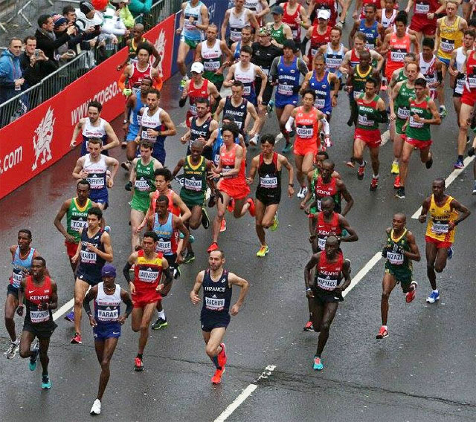 Sterkt av Persen da Kamworor vant VM halvmaraton VM-halv_Ellefsen_Persen.jpg