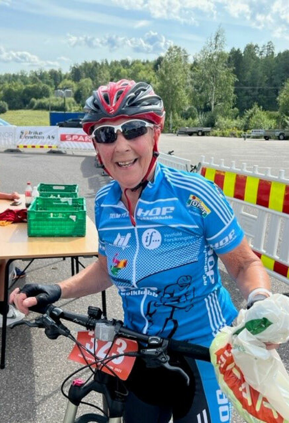 Smil og glede da165 fullførte duatlonen Hof Toppers i Vestfold Else-Nygaard-smalt.jpg