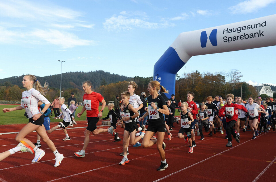 Morten Gjendem og Kristine Dommersnes vann Djupadalten på sterke tider Start-Skeisdalten.jpg