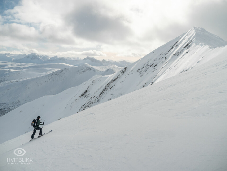 Nytt randoneeløp 13. april: Vargfjordtind OPP/NED Ellingjord-Hvitblikk20190326__7220.jpg