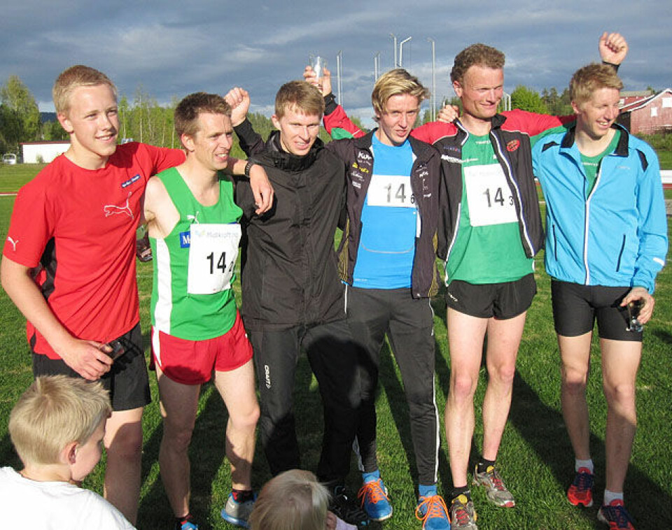 Vårvakkert stafetteventyr i Sigdal, ingen 17. mai uten Prestfoss-stafett Modums_vinnerlag_herrer_IMG_8498.jpg