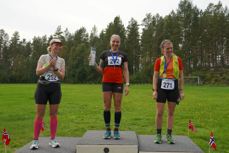 Strålende restart for Finnskogløpet 21 km seierspallen kvinner.jpg
