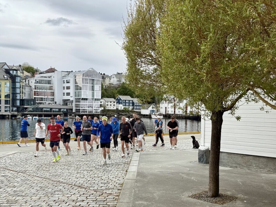Starten på Ålesund Maraton er på sørsida av Skansekaia, rett ved Hurtigrutekaia. (Foto: Helge Fuglseth) Starten på Ålesund Maraton er på sørsida av Skansekaia, rett ved Hurtigrutekaia. Foto: Helge Fuglseth