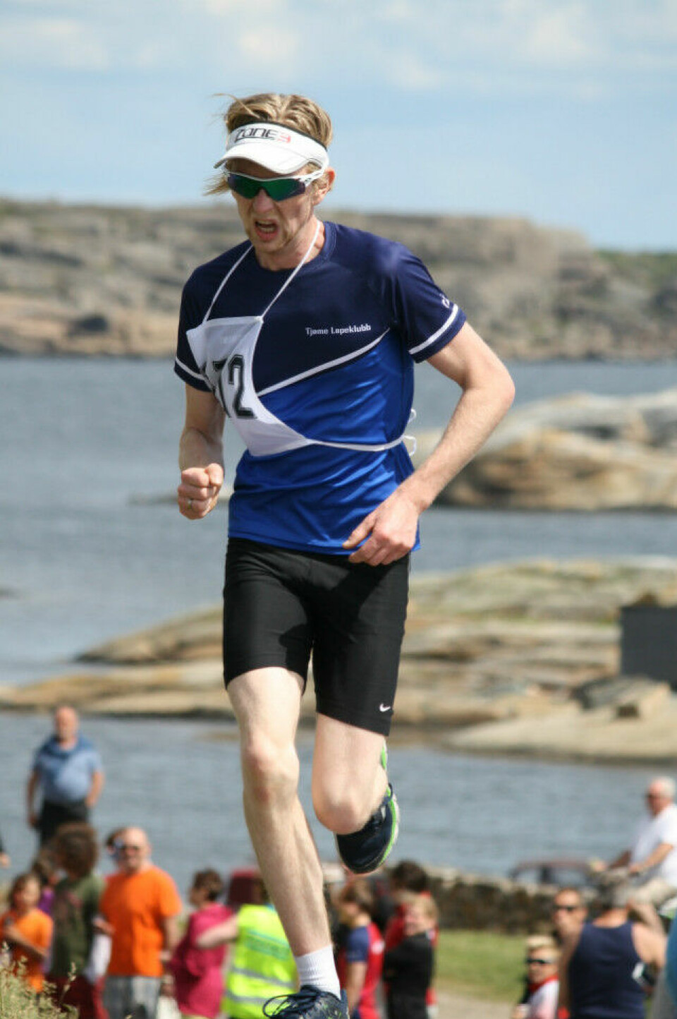 Fint vær og fornøyde deltakere i Skjærgårdsløpet Verdens Ende John_F_Jahre.jpg