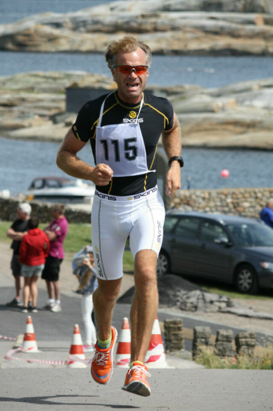 Fint vær og fornøyde deltakere i Skjærgårdsløpet Verdens Ende Bjorn_Skotte.jpg
