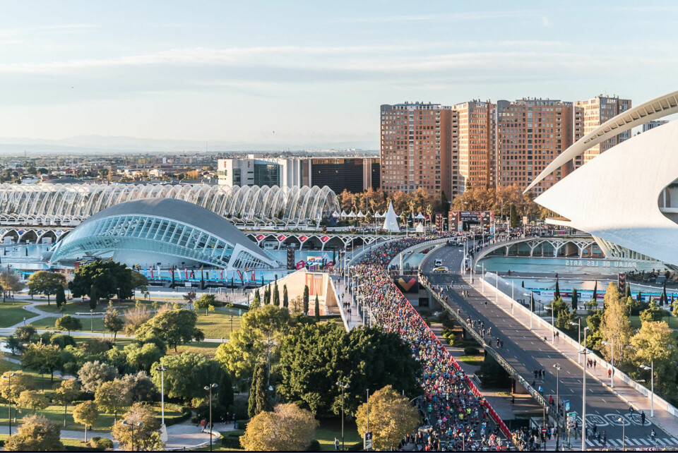 Fantastiske omgivelser: Kulturbygninger og parkanlegg rundt start og mål for Valencia Marathon er helt spesielle og danner en flott ramme rundt løpet. (Foto: arrangøren) Fantastiske omgivelser: Kulturbygninger og parkanlegg rundt start og mål for Valencia Marathon er helt spesielle og danner en flott ramme rundt løpet. (Foto: arrangøren)