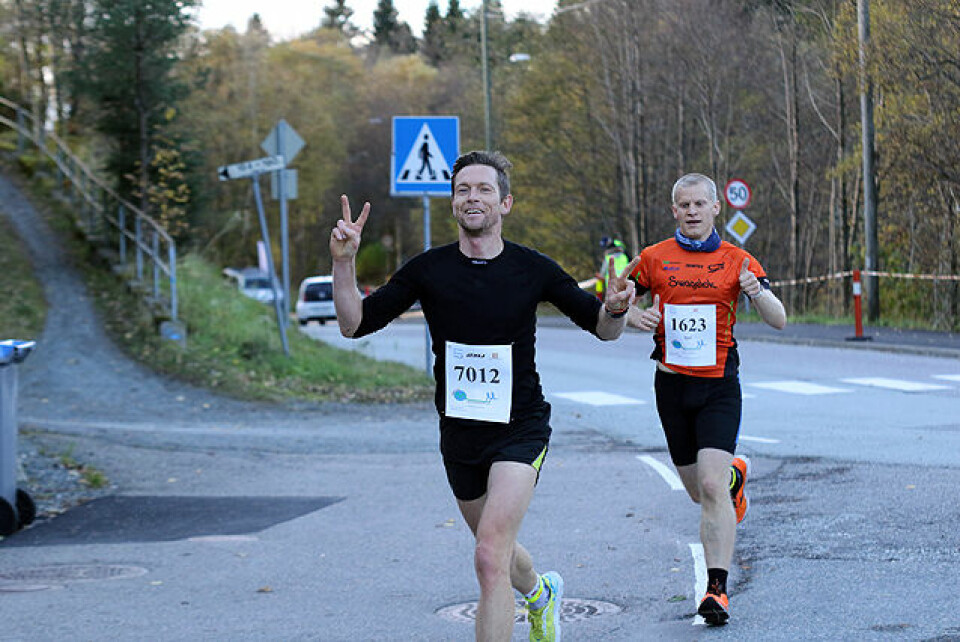 Odd Arne Engsæter og Sjur Ferkingstad i tet på maraton etter 7 km, dette ble også rekkefølgen i mål Odd Arne Engsæter og Sjur Ferkingstad i tet på maraton etter 7 km, dette ble også rekkefølgen i mål